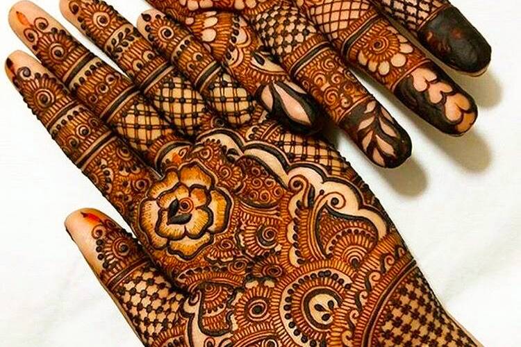 Mehndi creation