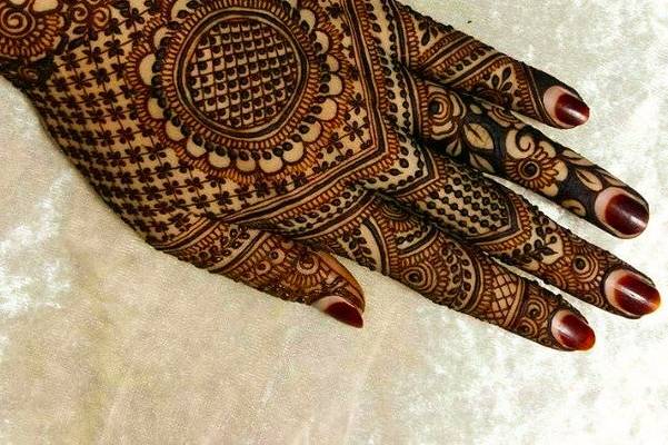 Mehandi Creation by Manu Bishnoi