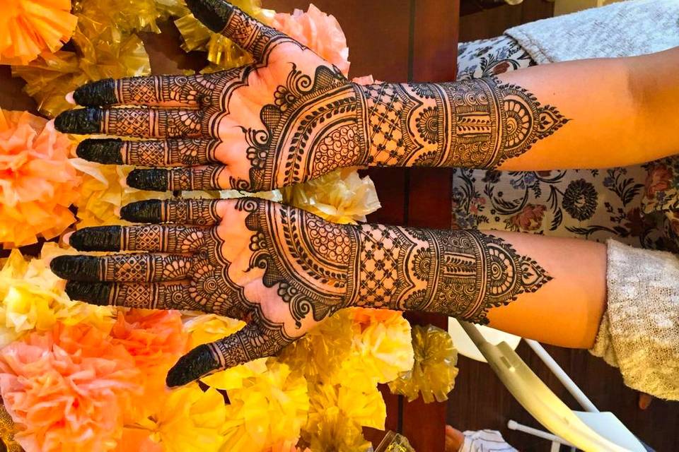 Mehndi creation