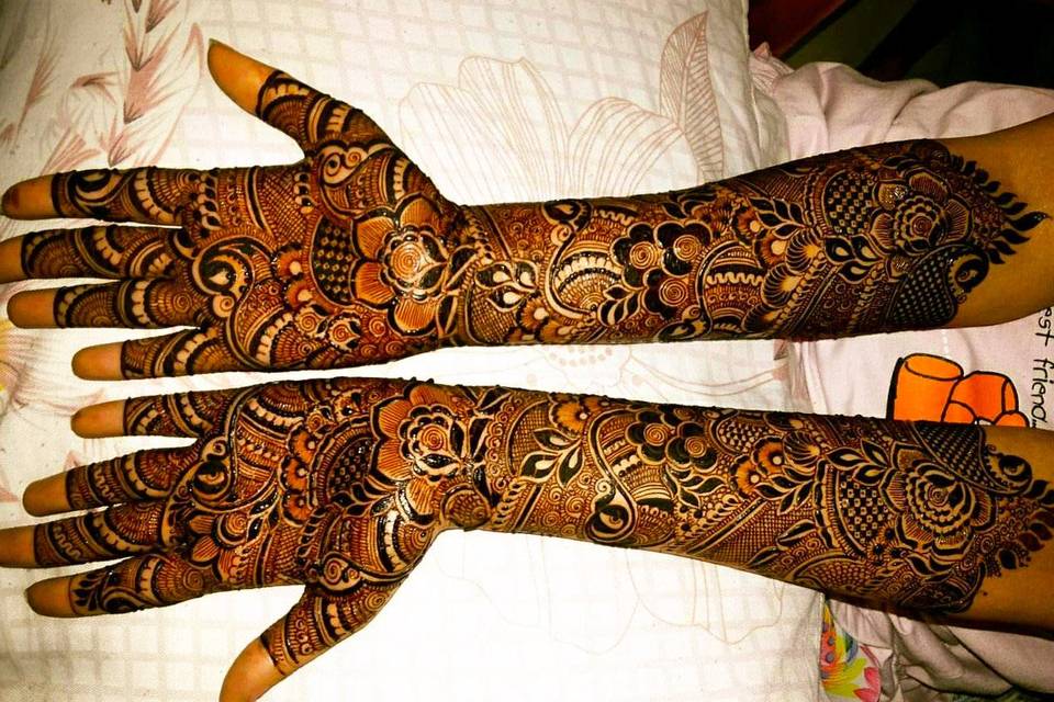 Floral mehndi designs