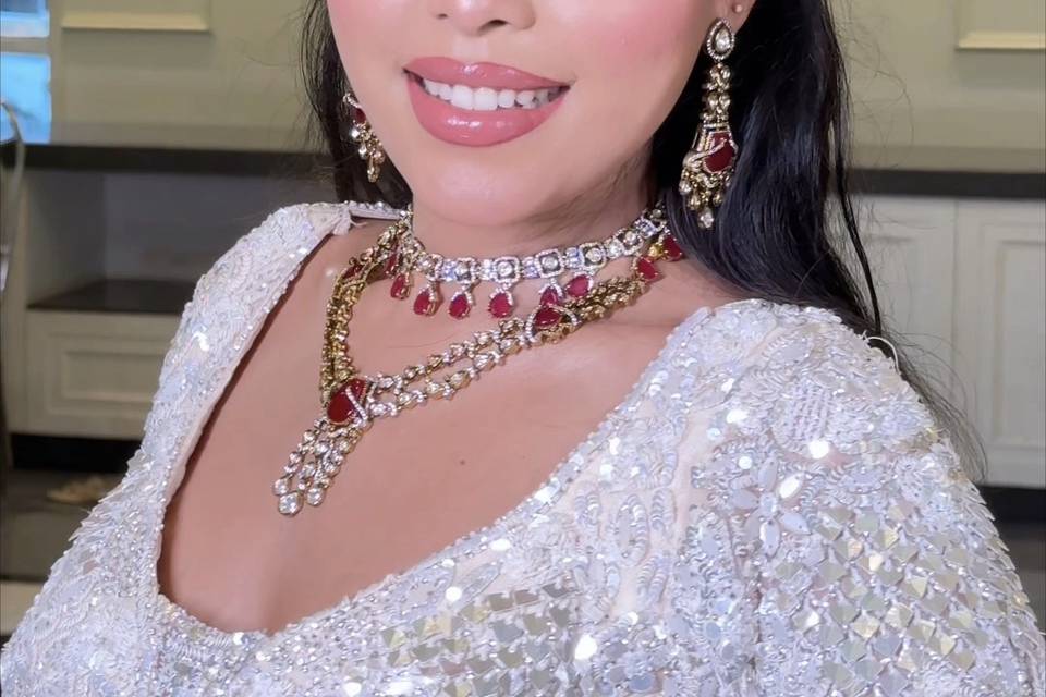 Minimalist glam