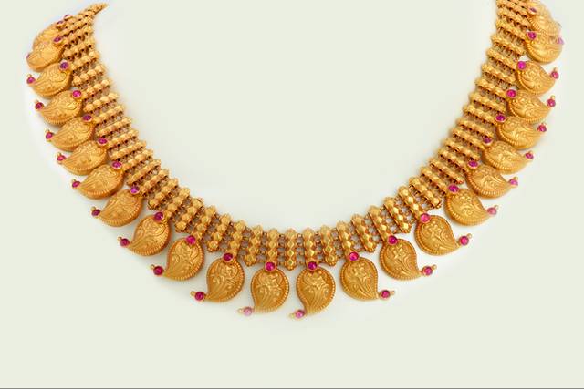 Joyalukkas on sale long necklace