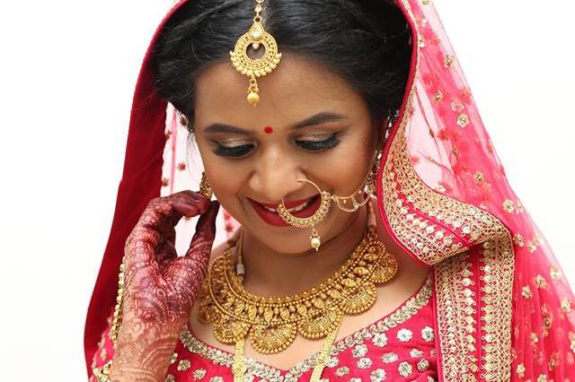 Bridal makeup