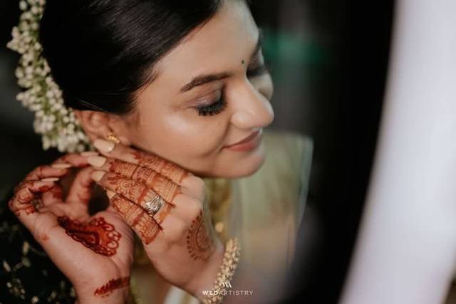 Aisha Makeup Studio - Price & Reviews | Makeup Artist in Meerut