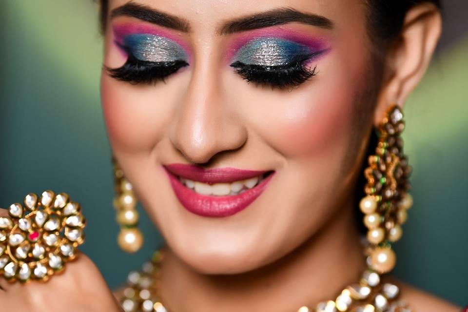 Reetika Makeup Artist, Vastrapur