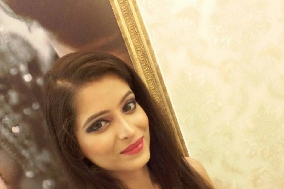 Simple party make up