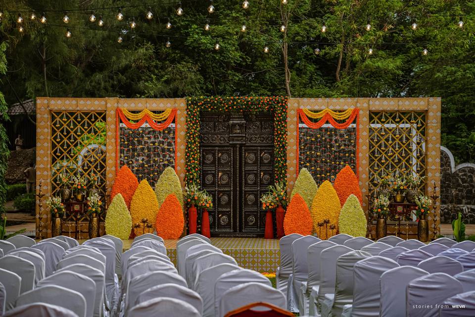 Entrance decor