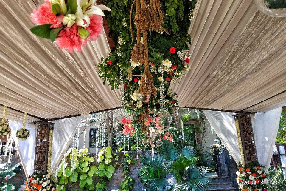 Hanging floral roof..