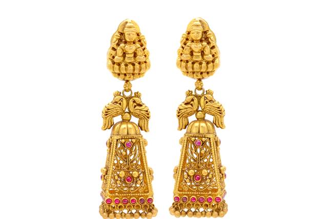 Gold earrings clearance below 5000 joyalukkas