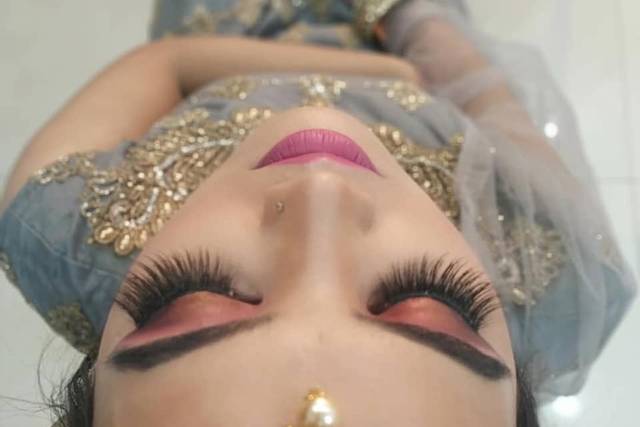 Party makeup