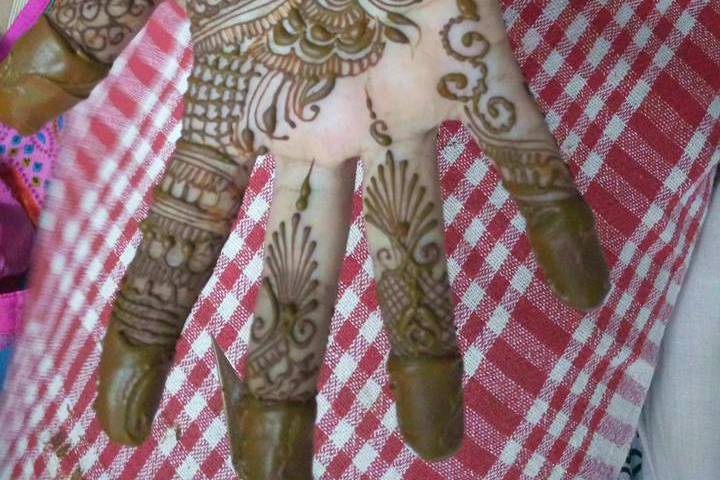 Arti S Mehendi World Mehndi Andheri West Weddingwire In