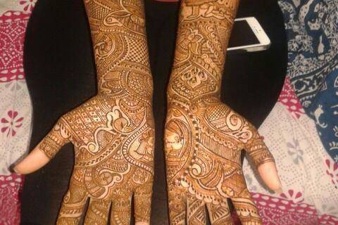 Mehndi for your hands