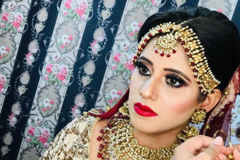 Bridal makeup