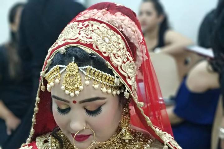 Bridal makeup