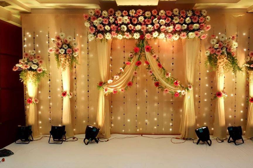 Engagement decoration