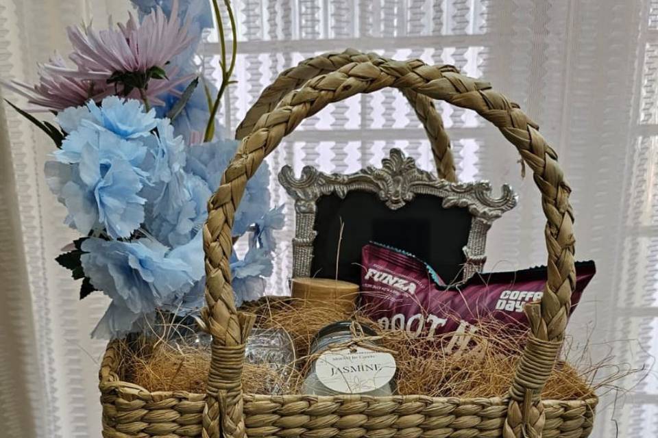 Hampers To Newly Wed – Pro