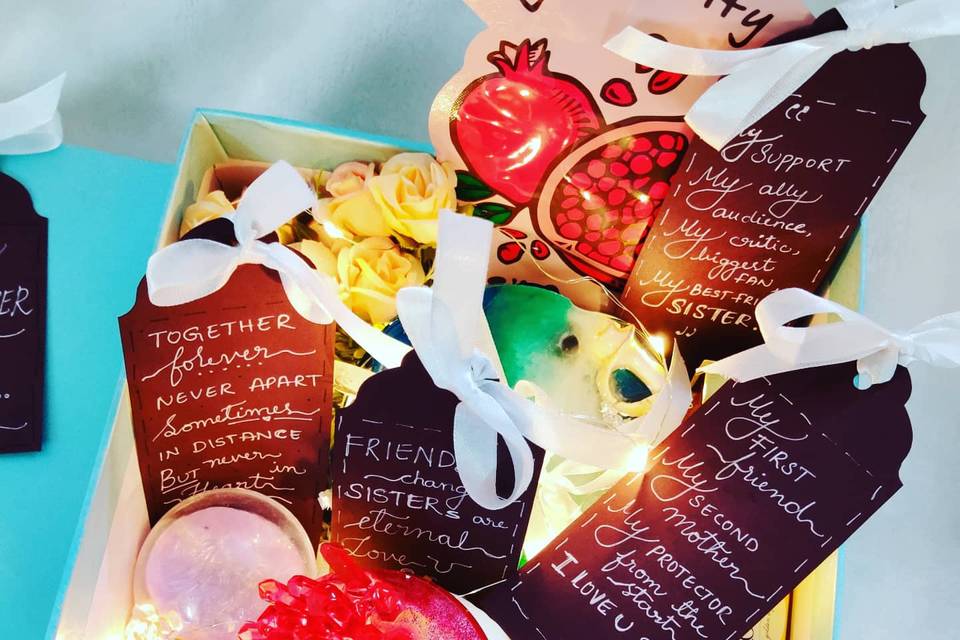 Rakhi gifts