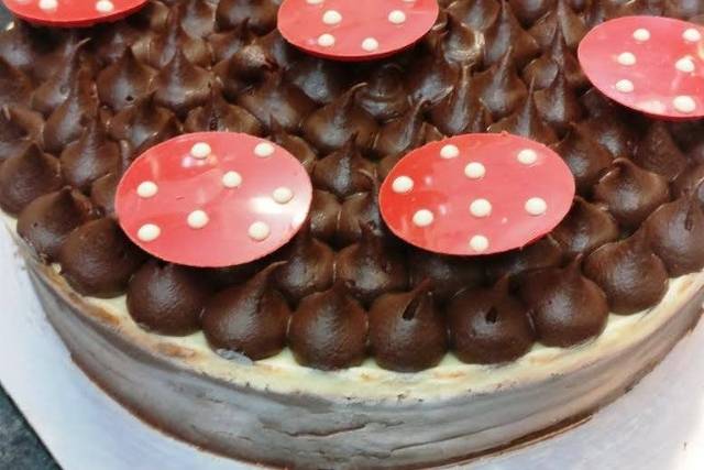 Order Gourmet Cake Online | Upto 15% OFF | 2 Hours Delivery