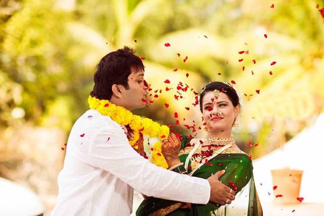Candid wedding shots