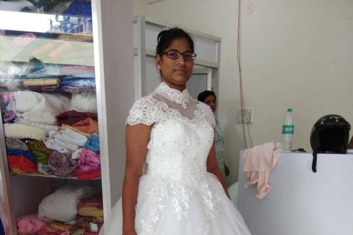 Wedding gown