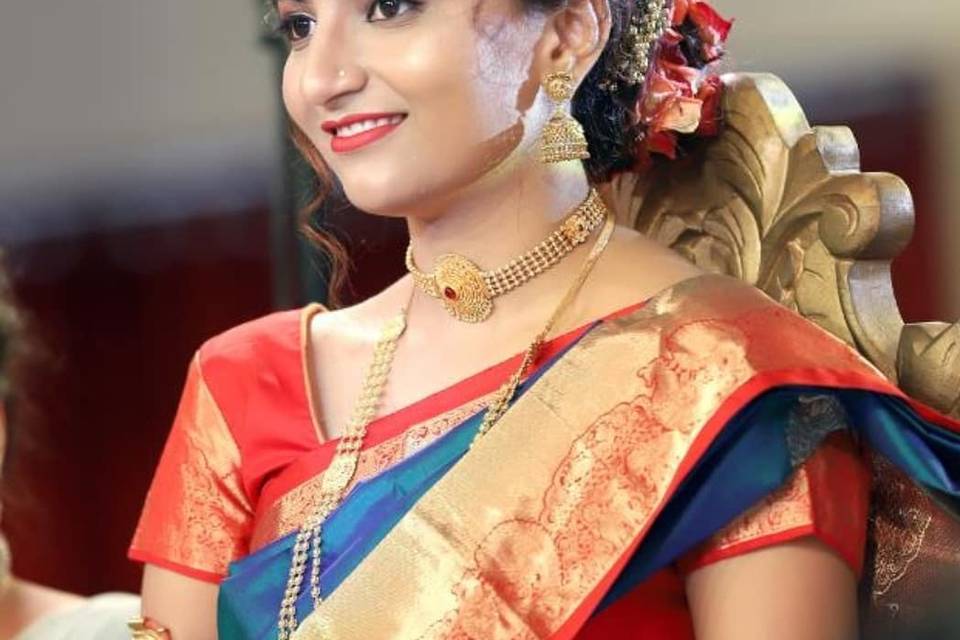 Bhavisha Beauty Parlour, Nashik