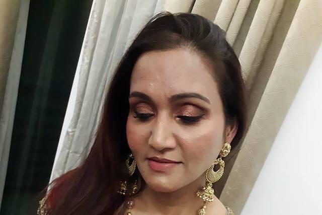 Party makeup