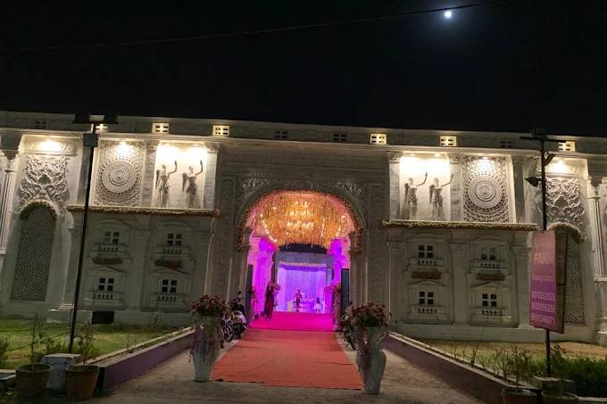 Entrance decor