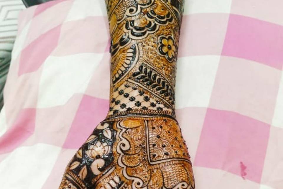 Aryan Mehandi