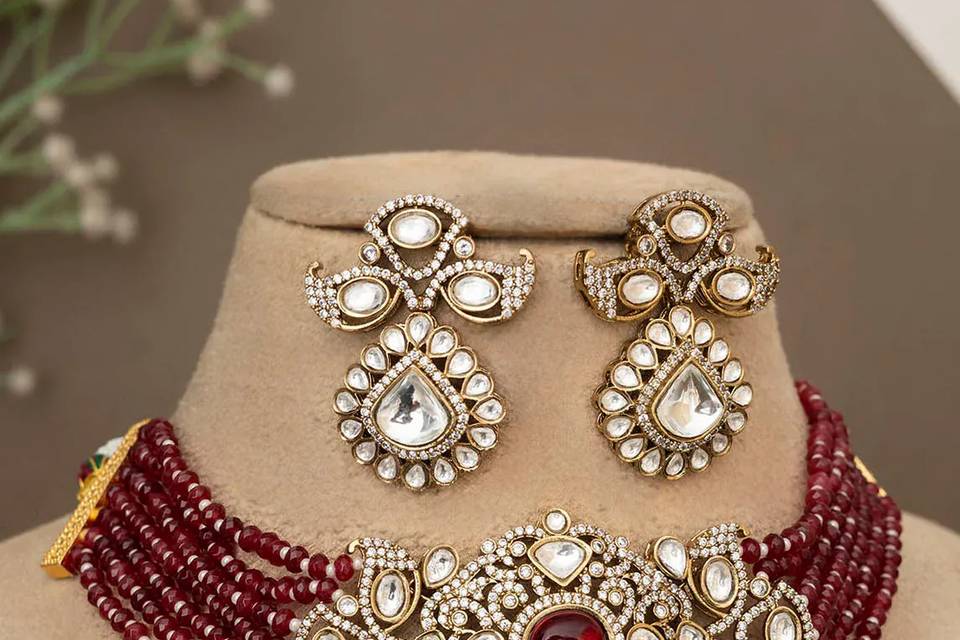 Necklace & earrings
