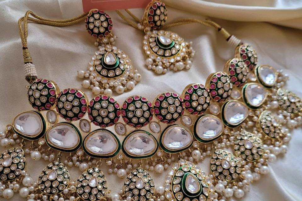 Necklace & earrings