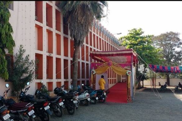 Entrance decor