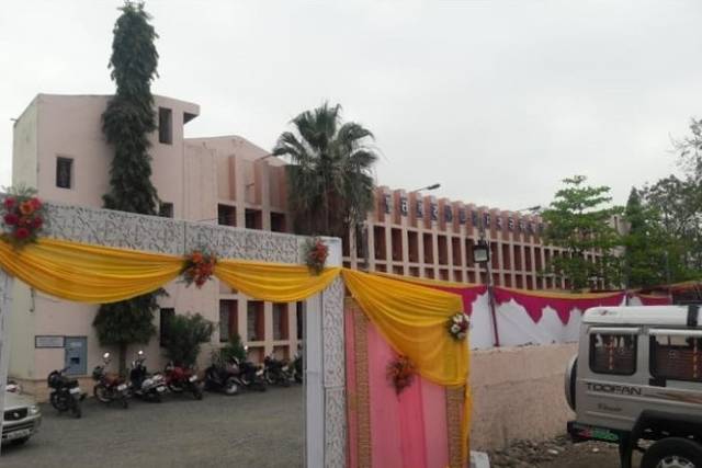 Entrance decor