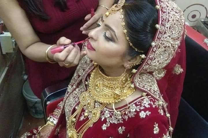 Bridal makeup