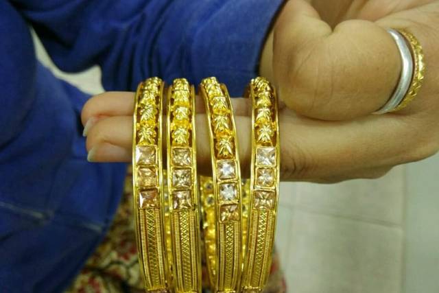Buy ALLIANCE GENERAL TRADING Fancy Four Gold Bentex Square Style Bangles  Set FO Online at Best Prices in India - JioMart.