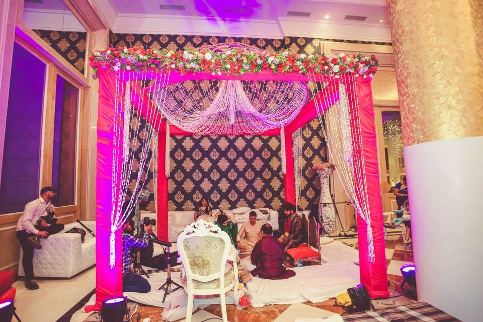 Customized mandap