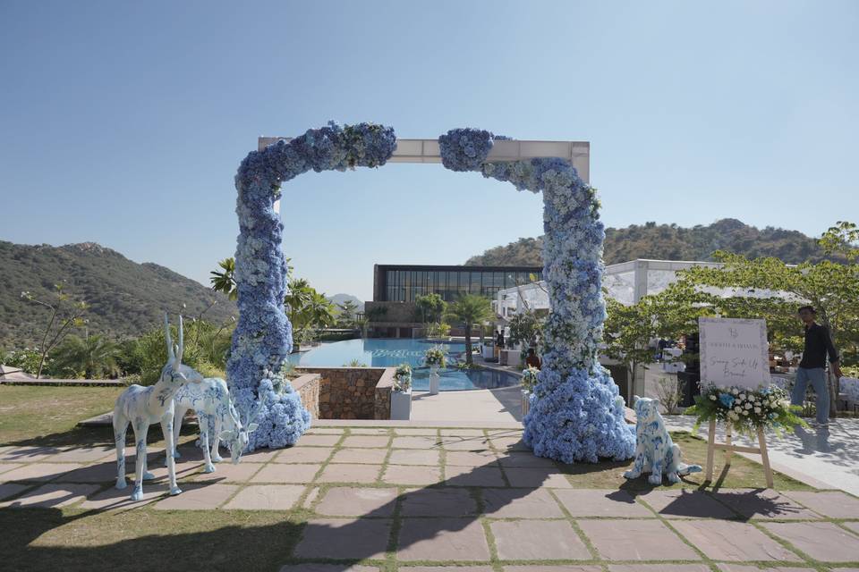 Floral gateway