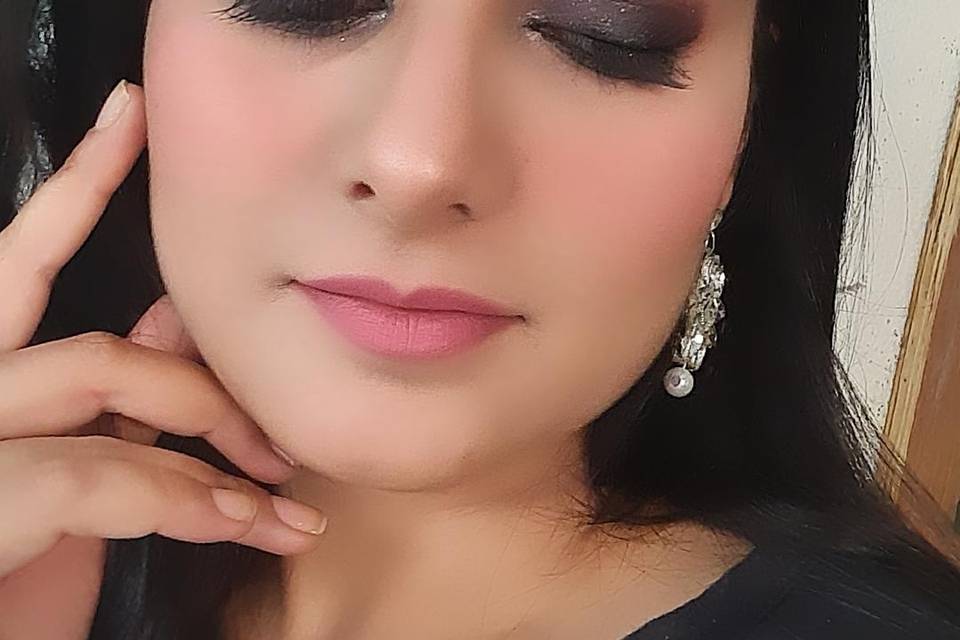 Party makeup