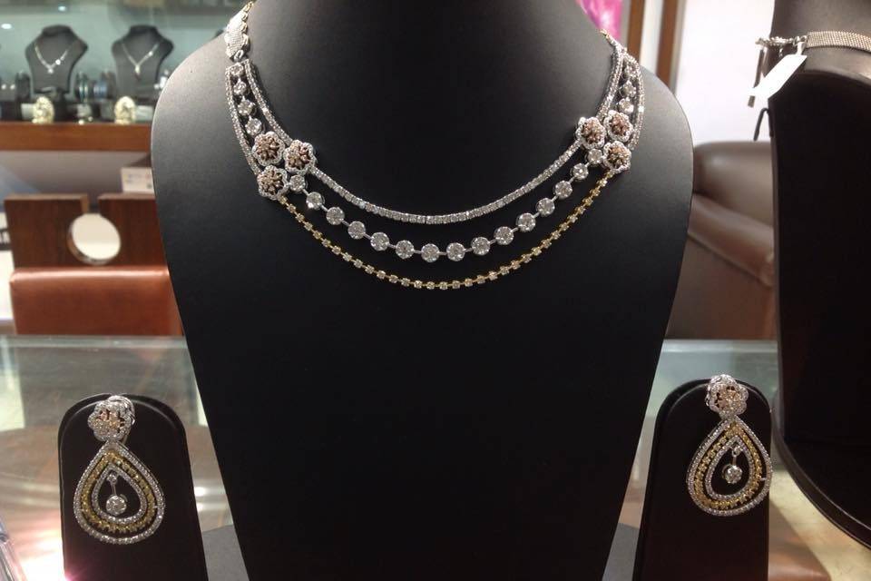 Saburi Jewels, Sarojini Nagar