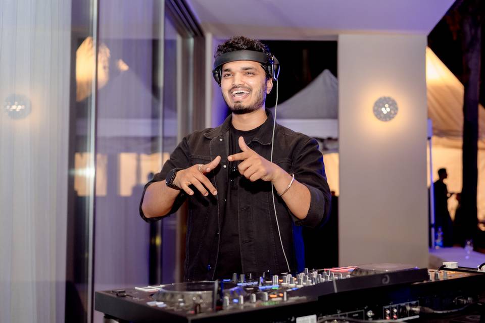 DJ Arun Badigar
