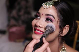 Looks by Ananya