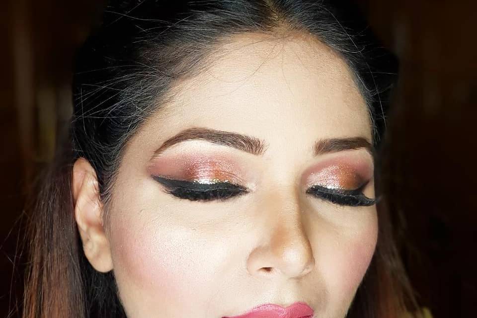 Party makeup