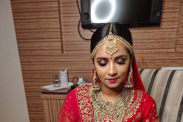 Dream Makeovers by Kavya