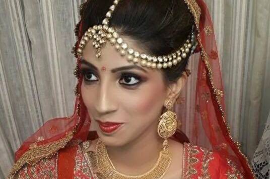 Bridal makeup