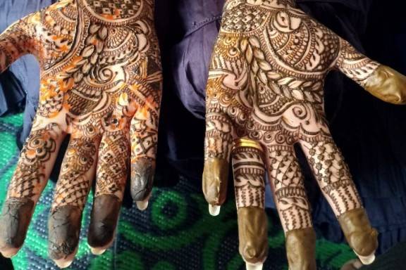 Designer mehndi