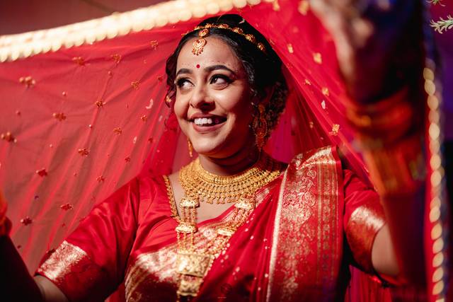 Bride wedding poses