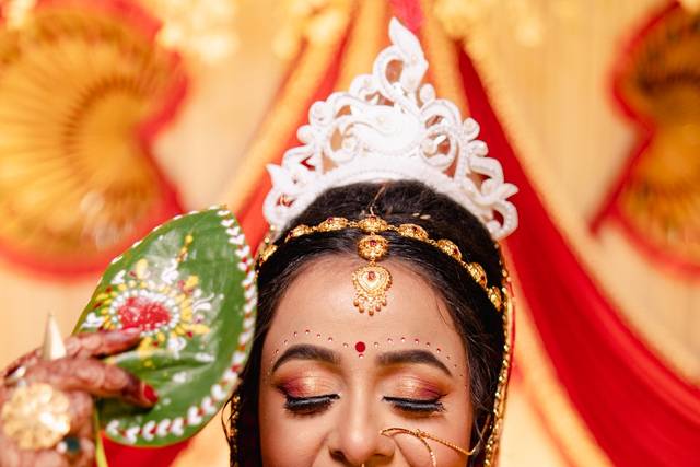 Bride wedding poses
