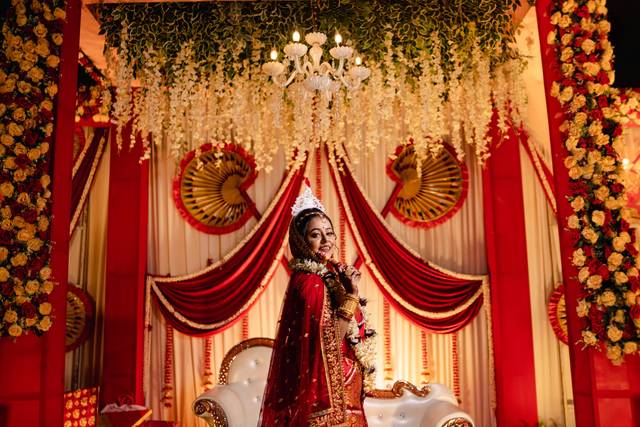 Bride wedding poses