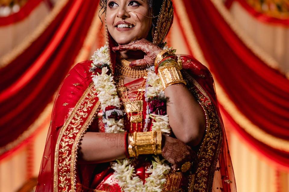 Bride wedding poses