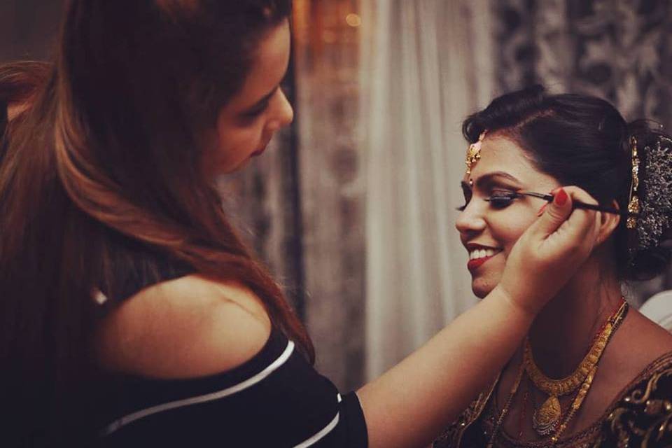 MakeUp by Simar Kaur