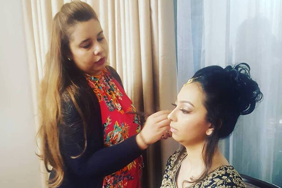 MakeUp by Simar Kaur